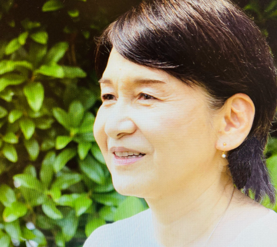 理事 谷　小枝