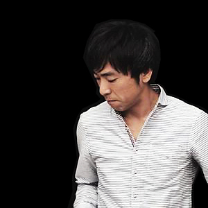 山根 徹也