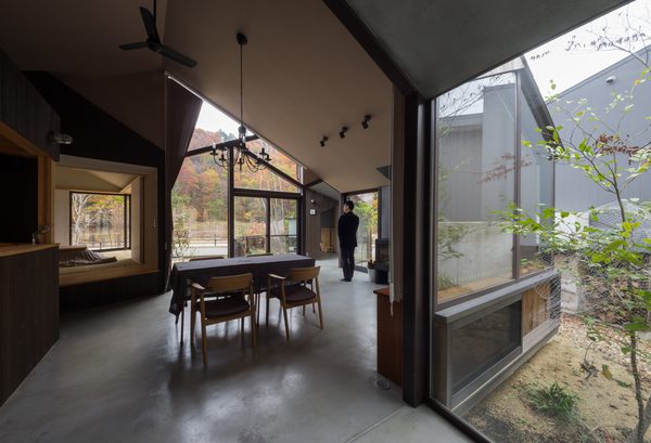 箕面森町の家　～景色に住む～