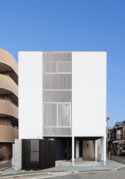 コンパクトなローコスト住宅